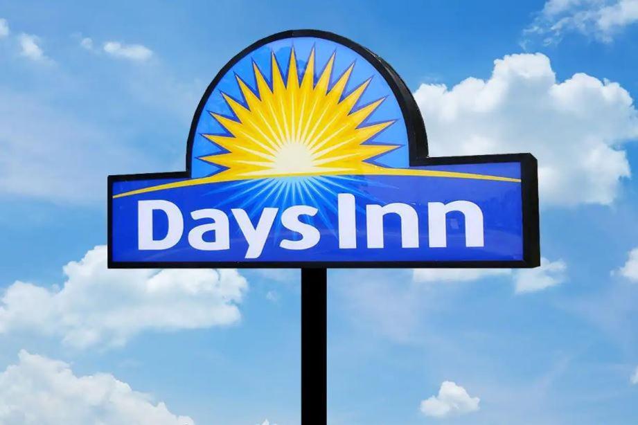 Days Inn By Wyndham Salisbury, Nc Dış mekan fotoğraf